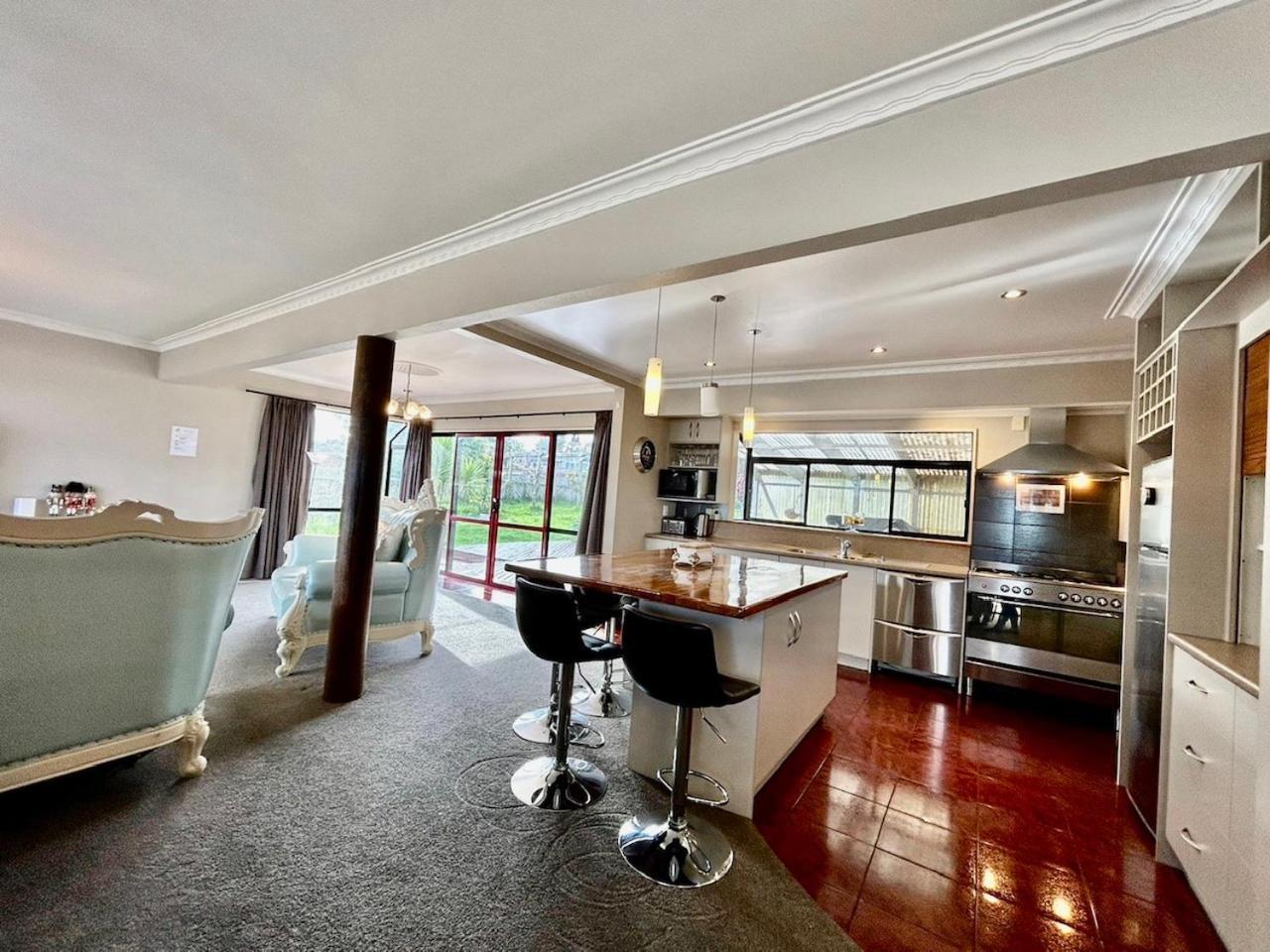 Premium Lake View Home Rotorua Luaran gambar