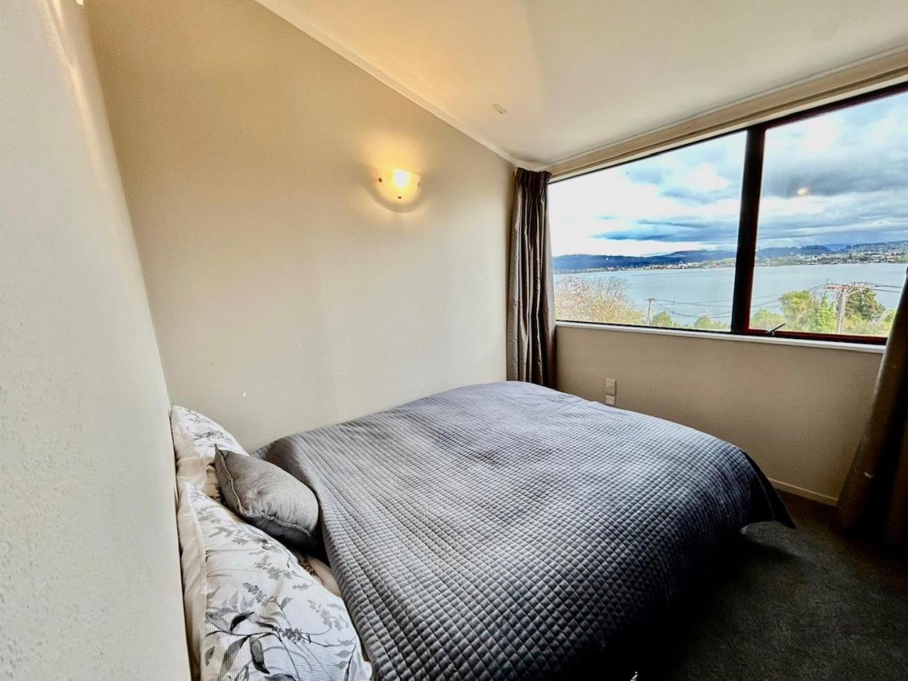 Premium Lake View Home Rotorua Luaran gambar